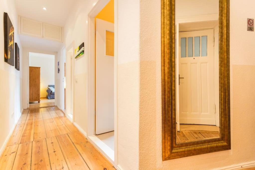 Zentrale Altbauwohnung Im Helmholtzkiez Berlin Ngoại thất bức ảnh