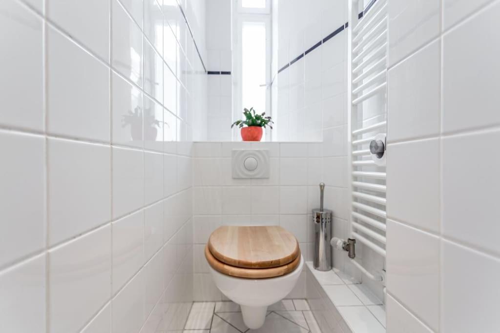 Zentrale Altbauwohnung Im Helmholtzkiez Berlin Ngoại thất bức ảnh