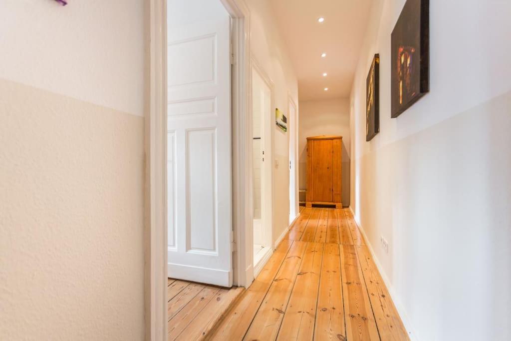 Zentrale Altbauwohnung Im Helmholtzkiez Berlin Ngoại thất bức ảnh