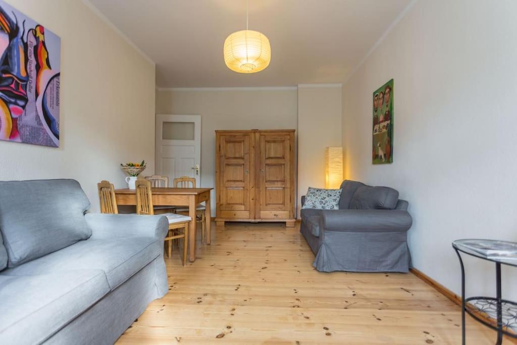 Zentrale Altbauwohnung Im Helmholtzkiez Berlin Ngoại thất bức ảnh